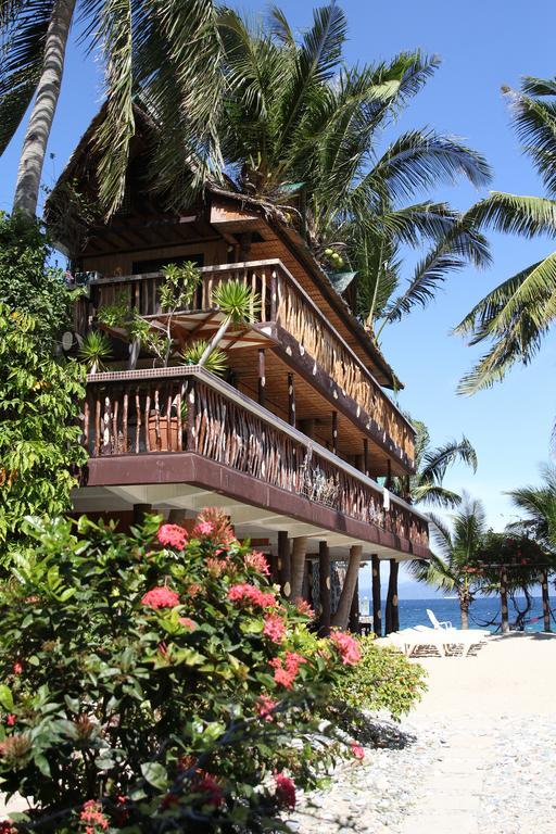 Bamboo House Beach Lodge & Restaurant Puerto Galera Buitenkant foto
