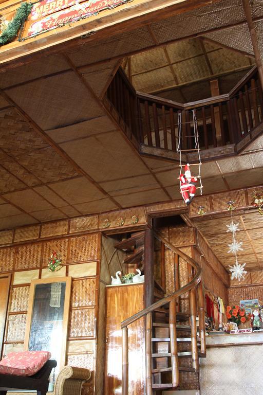 Bamboo House Beach Lodge & Restaurant Puerto Galera Buitenkant foto