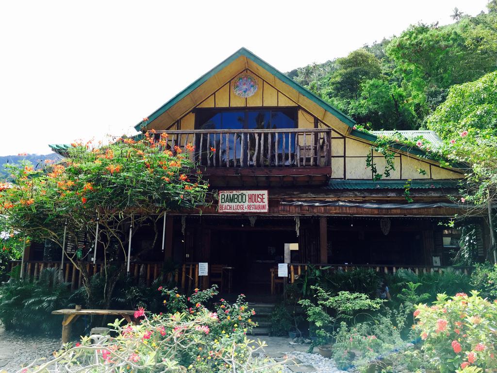 Bamboo House Beach Lodge & Restaurant Puerto Galera Buitenkant foto